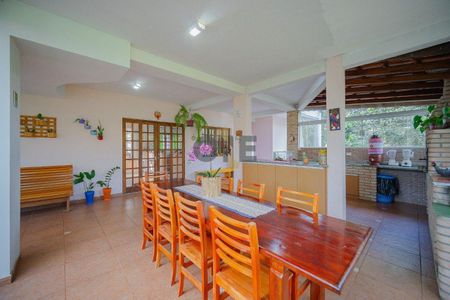 5_photo/94cfaa03e7.6ba4ef9df26df2e3-ATLAS-68f38995-35e9-4899-97ba-ac48335d5dbc.jpg de casa à venda com 3 quartos, 270m² em Bairro do Maranhao, Cotia