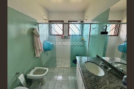 2_photo/94cfaa0587.5564e16b2c01dcfa-ATLAS-0c87ce8e-b80e-4a23-9f7d-b3c5a85e5ced.jpg de casa à venda com 4 quartos, 369m² em Jardim Ipes, Cotia