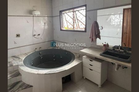 19_photo/94cfaa0587.5564e16b2c01dcfa-ATLAS-d6e38e84-eead-4809-bbdb-5a26dbd99e81.jpg de casa à venda com 4 quartos, 369m² em Jardim Ipes, Cotia