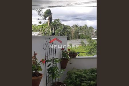 17_photo/94cfaa05e7.93b8fa184532727f-ATLAS-8d633c9f-3c6e-4f2e-9486-05bd460ee1a2.jpg de casa de condomínio à venda com 3 quartos, 85m² em Jardim Barro Branco, Cotia