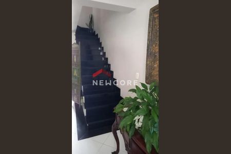 7_photo/94cfaa05e7.93b8fa184532727f-ATLAS-fd14f5e8-ce26-42a0-9b14-6337563d9e63.jpg de casa de condomínio à venda com 3 quartos, 85m² em Jardim Barro Branco, Cotia