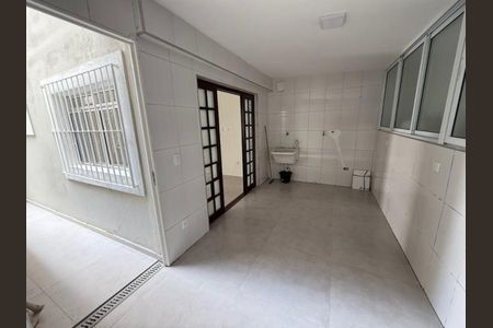 13_photo/94cfaa05f1.2832257cbb3df2c4-ATLAS-44cc10ab-6ad4-4b58-9b99-18d8d98db0b8.jpg de casa à venda com 3 quartos, 130m² em Jardim Barro Branco, Cotia