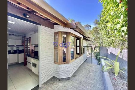 3_photo/94cfaa0641.e9bc35269128f7e8-ATLAS-0a0c0916-da97-4936-b4ed-fa9aa4ba1649.jpg de casa de condomínio à venda com 3 quartos, 342m² em Jardim Ipes, Cotia