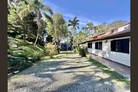 10_photo/94cfaa0641.e9bc35269128f7e8-ATLAS-2942ef8d-3719-4ad4-8733-9d2bd81fb96a.jpg de casa de condomínio à venda com 3 quartos, 342m² em Jardim Ipes, Cotia