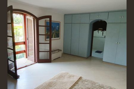 12_photo/94cfaa0641.e9bc35269128f7e8-ATLAS-652098ee-bbc6-4b3a-85ef-e44d3c0bfb19.jpg de casa de condomínio à venda com 4 quartos, 675m² em Jardim Ipes, Cotia