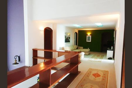 2_photo/94cfaa0641.e9bc35269128f7e8-ATLAS-d9c1c8b8-7b72-4d5b-a5df-374ad45d4b51.jpg de casa de condomínio à venda com 4 quartos, 675m² em Jardim Ipes, Cotia