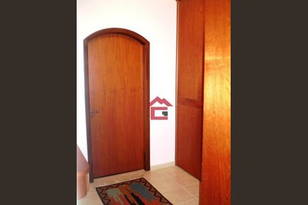 3_photo/94cfaa0795.97484f792a469e2d-ATLAS-04bef7e7-409d-461f-bca6-c85ffcd0a13f.jpg de casa à venda com 4 quartos, 370m² em Jardim Ipes, Cotia