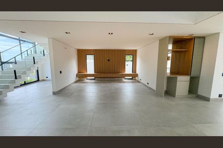 12_photo/94cfaa07b3.2166fbebe8fc1b24-ATLAS-7f23de65-fbbb-4e2c-b45f-bdee7e95c3ab.jpg de casa de condomínio à venda com 5 quartos, 411m² em Jardim Ipes, Cotia