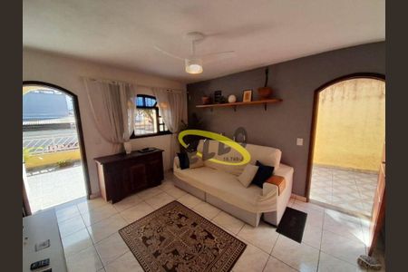 6_photo/94cfaa07cb.d7a91d1757fec3a4-ATLAS-a4477eef-923a-4577-be08-0762fab1a88f.jpg de casa à venda com 3 quartos, 260m² em Jardim dos Ipes, Cotia