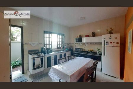 6_photo/94cfaa0813.1c13a64372d6ea67-ATLAS-553bc512-3506-4e71-9f34-be3fc979db98.jpg de casa à venda com 3 quartos, 162m² em Jardim Ipes, Cotia