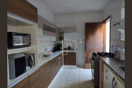 7_photo/94cfaa0853.f85dd87b752a1271-ATLAS-2a680b41-68c8-4b06-829f-05cfe57c6c72.jpg de casa para alugar com 6 quartos, 297m² em Jardim dos Ipes, Cotia