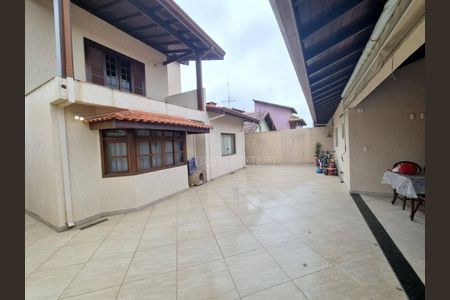 12_photo/94cfaa087d.491a58713d1e5de3-ATLAS-6fa154d8-8cfb-4d61-a897-9f07ccef2c7c.jpg de casa à venda com 3 quartos, 289m² em Jardim dos Ipes, Cotia