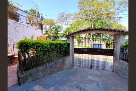 4_photo/94cfaa088f.8d9d2e8c4e07ca84-ATLAS-09c5ccbd-c69c-483c-82b0-8f8c99dcde3e.jpg de casa à venda com 3 quartos, 380m² em Jardim dos Ipes, Cotia