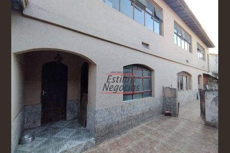 2_photo/94cfaa088f.8d9d2e8c4e07ca84-ATLAS-1312b5fe-c12f-450e-a139-d755aeeae403.jpg de casa à venda com 4 quartos, 304m² em Jardim dos Ipes, Cotia