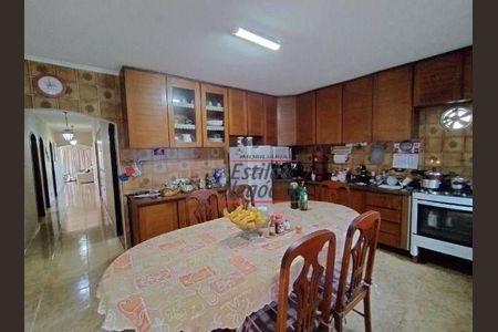 4_photo/94cfaa088f.8d9d2e8c4e07ca84-ATLAS-1af5953b-097b-4041-9d36-94d561b3a716.jpg de casa à venda com 4 quartos, 304m² em Jardim dos Ipes, Cotia