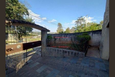 5_photo/94cfaa088f.8d9d2e8c4e07ca84-ATLAS-1bf0bb46-5a64-41af-9245-91cc16a3ed56.jpg de casa à venda com 4 quartos, 304m² em Jardim dos Ipes, Cotia