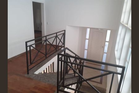 5_photo/94cfaa0d8b.be6c39d5fa12942d-ATLAS-0c9d72db-24e1-4cf8-aa93-3a19285d4f16.jpg de casa de condomínio à venda com 4 quartos, 260m² em Jardim Ipes, Cotia