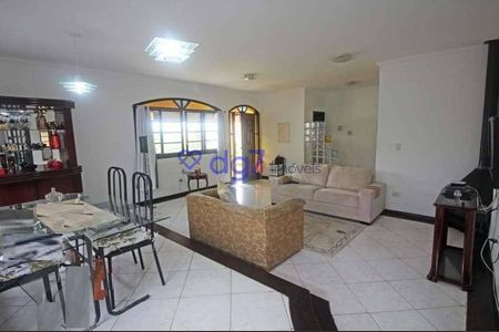 6_photo/94cfaa0d8b.be6c39d5fa12942d-ATLAS-3eb7e14b-34dd-48cc-bb4c-9030f67a6b46.jpg de casa de condomínio à venda com 3 quartos, 268m² em Jardim Ipes, Cotia