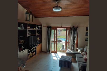 3_photo/94cfaa1007.5afd90b9c05d4dec-ATLAS-12ce0b26-6f3f-414b-b4b8-265bb3e1a1ff.jpg de casa de condomínio à venda com 3 quartos, 232m² em Parque Paulistano, Cotia