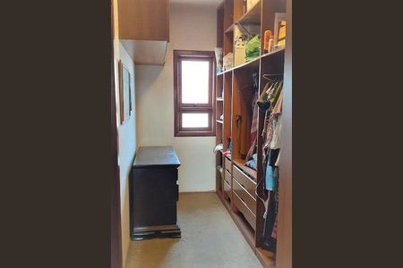 7_photo/94cfaa100f.5afd90b9c05d4dec-ATLAS-69a474e5-b37c-4b23-8698-b9dde4c6c3ff.jpg de casa de condomínio à venda com 3 quartos, 232m² em Jardim Ipes, Cotia