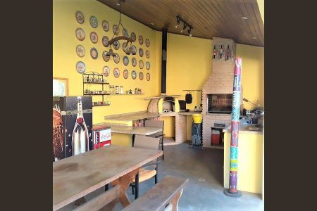 10_photo/94cfaa100f.5afd90b9c05d4dec-ATLAS-7ee39e33-c58d-4505-8eb5-56a5a6d2853b.jpg de casa de condomínio à venda com 3 quartos, 232m² em Jardim Ipes, Cotia