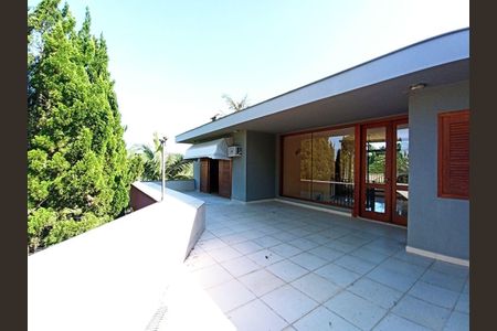 5_photo/94cfaa1099.561dcad3d0cedf12-ATLAS-18129a48-e250-4a4b-890c-dd1811a5c05a.jpg de casa à venda com 4 quartos, 375m² em Parque Dom Henrique, Cotia