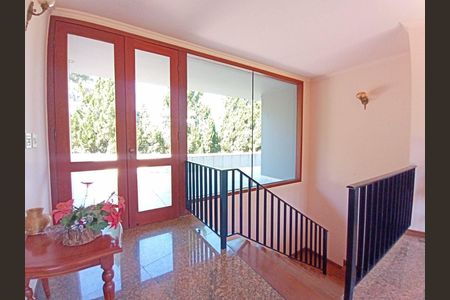 8_photo/94cfaa1099.561dcad3d0cedf12-ATLAS-54dd69ec-84a2-4d11-944c-903dade5c542.jpg de casa à venda com 4 quartos, 375m² em Parque Dom Henrique, Cotia