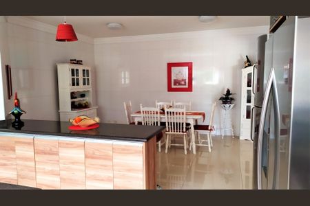 10_photo/94cfaa1099.a5b61410c387fb0a-ATLAS-4f3cda12-3d93-46f1-b4b0-af69e0dc2d7b.jpg de casa de condomínio à venda com 5 quartos, 640m² em Parque Dom Henrique, Cotia