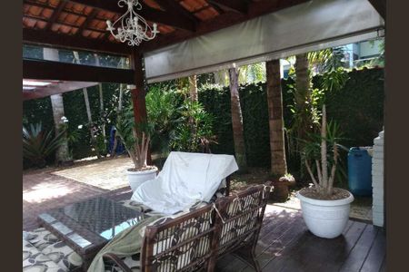 8_photo/94cfaa10c3.7e2ea02b9085bf9d-ATLAS-9ed1e828-33ed-4398-8b09-a1407ce2911b.jpg de casa de condomínio à venda com 4 quartos, 600m² em Parque Dom Henrique, Cotia