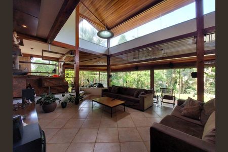 13_photo/94cfaa10ed.7a37549eceeba21f-ATLAS-4a6266db-ca79-44d4-83cc-aadb782f342d.jpg de casa à venda com 3 quartos, 475m² em Parque Dom Henrique, Cotia