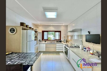 13_photo/94cfaa170b.c4d9960d4e7c8e66-ATLAS-eaf1d94e-b22e-4e2e-a812-c71d49b0c0fe.jpg de casa à venda com 5 quartos, 618m² em Parque Dom Henrique, Cotia