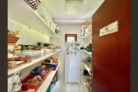 2_photo/94cfaa1743.2899b17cdfb92887-ATLAS-02bb514c-c18e-406e-ac3d-95ca9df7052a.jpg de casa à venda com 5 quartos, 618m² em Parque Dom Henrique, Cotia