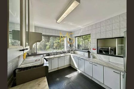 13_photo/94cfaa1905.bd8f5cf949adc756-ATLAS-873b86bd-68c9-4de3-a868-e659985d9b46.jpg de casa à venda com 5 quartos, 650m² em Parque Dom Henrique, Cotia