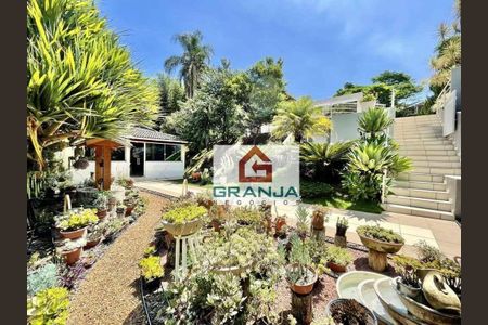 3_photo/94cfaa190f.484be733107bb271-ATLAS-ee06525c-5174-4e3b-a310-e56f402ae7fa.jpg de casa à venda com 5 quartos, 690m² em Jardim Ipes, Cotia