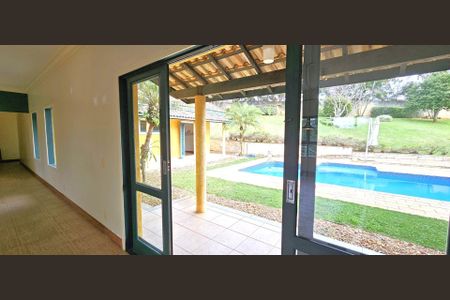 4_photo/94cfaa19bf.49c40a4e0c1b1036-ATLAS-1edf9e7c-138a-413c-aa2b-21a8a2f9ad77.jpg de casa de condomínio à venda com 3 quartos, 440m² em Parque Dom Henrique, Cotia