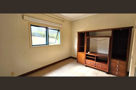 7_photo/94cfaa19bf.49c40a4e0c1b1036-ATLAS-2f8c4edb-55f3-474b-bb29-69f93e33f4da.jpg de casa de condomínio à venda com 3 quartos, 440m² em Parque Dom Henrique, Cotia