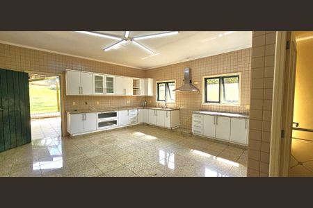 2_photo/94cfaa19bf.49c40a4e0c1b1036-ATLAS-7cf125c7-cfdb-46d7-8c7c-81c7b644db18.jpg de casa de condomínio à venda com 3 quartos, 440m² em Parque Dom Henrique, Cotia