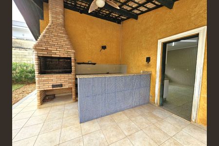 11_photo/94cfaa19bf.49c40a4e0c1b1036-ATLAS-a3e267c5-17ea-42d3-b72c-75f27bb88253.jpg de casa de condomínio à venda com 3 quartos, 440m² em Parque Dom Henrique, Cotia