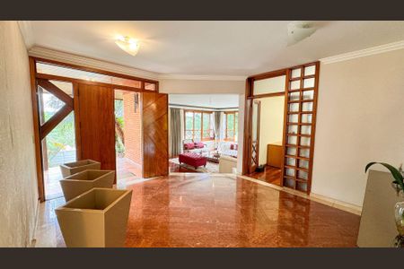 23_photo/94cfaa1a17.f4a5c666155909d5-ATLAS-612f3aee-32fb-45fa-881c-04d1ef7d6a71.jpg de casa à venda com 4 quartos, 950m² em Parque Dom Henrique, Cotia