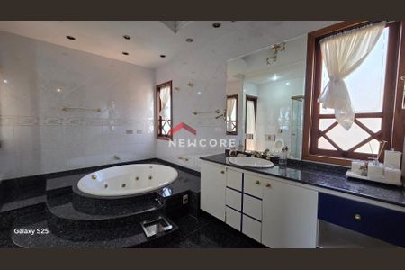 37_photo/94cfaa1a2f.93b8fa184532727f-ATLAS-21616cdd-cdaa-4eda-bf7a-bfdfeb33d333.jpg de casa à venda com 4 quartos, 950m² em Parque Dom Henrique, Cotia