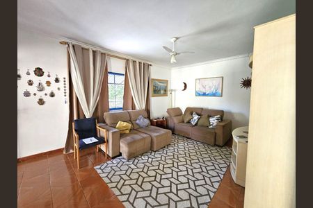 6_photo/94cfaa1a45.10655cb5bd00a8f7-ATLAS-f9fc5cb4-5ae6-4fda-90d4-bdb934c35a9b.jpg de casa à venda com 4 quartos, 212m² em Jardim Belizário, Cotia