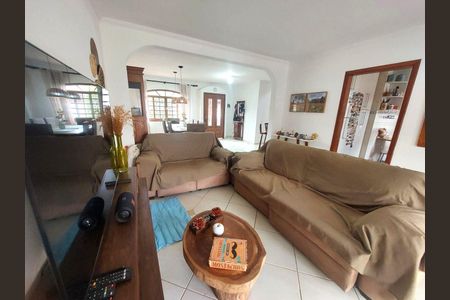 19_photo/94cfaa1add.719fbdc320448c84-ATLAS-7294aa23-d969-4f27-aed2-8dbfe623f16a.jpg de casa à venda com 3 quartos, 257m² em Jardim Belizário, Cotia