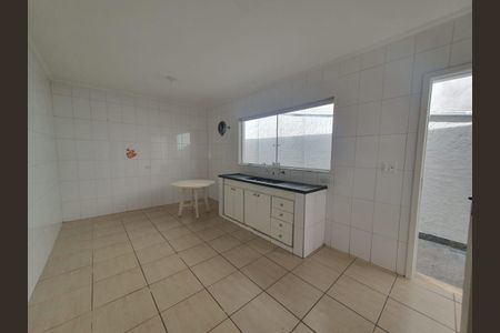 12_photo/94cfaa1b43.ec45c5915be217bb-ATLAS-c7f3d1f6-a1b8-4d3c-b3cf-e3f00168c38e.jpg de casa de condomínio à venda com 3 quartos, 400m² em Parque Sao Paulo, Cotia