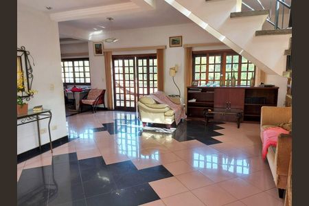 11_photo/94cfaa1b6b.1987c265c069de70-ATLAS-48a78e43-1b0d-41e6-b7ef-71d43cf94064.jpg de casa à venda com 4 quartos, 324m² em Parque Sao Paulo, Cotia