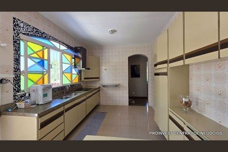 8_photo/94cfaa1b85.413b54f4bf74f905-ATLAS-5c3f839a-7dc4-4015-87dd-d15da4e39c07.jpg de casa à venda com 3 quartos, 300m² em Jardim Belizário, Cotia