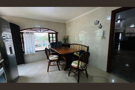 19_photo/94cfaa1b9f.85bd9762b735a316-ATLAS-91cef906-02d2-4981-b344-5fe093f94f8d.jpg de casa de condomínio à venda com 3 quartos, 388m² em Jardim Belizário, Cotia