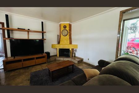 11_photo/94cfaa1b9f.85bd9762b735a316-ATLAS-da2fff03-0f11-4afd-9f41-55e672fd8f31.jpg de casa de condomínio à venda com 3 quartos, 388m² em Jardim Belizário, Cotia