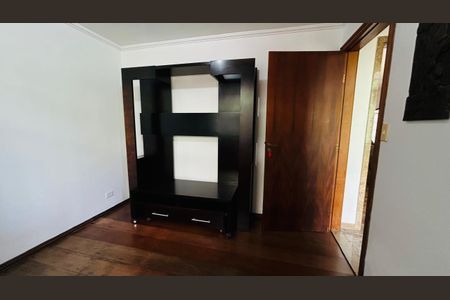 31_photo/94cfaa1b9f.85bd9762b735a316-ATLAS-e8d7a032-d8b1-44ba-8858-63bf632cbce7.jpg de casa de condomínio à venda com 3 quartos, 388m² em Jardim Belizário, Cotia