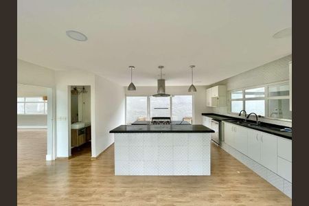 2_photo/94cfaa1baf.826aa08d214c4ef3-ATLAS-09cd3f6b-d770-47c2-aa04-1db3654a67f8.jpg de casa de condomínio à venda com 3 quartos, 400m² em Jardim Belizário, Cotia