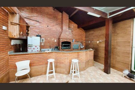 3_photo/94cfaa1bd1.9f441d782ce8d5b6-ATLAS-2646ddd5-44e1-4292-b59e-9436bf4544dc.jpg de casa de condomínio à venda com 3 quartos, 370m² em Parque Dom Henrique, Cotia